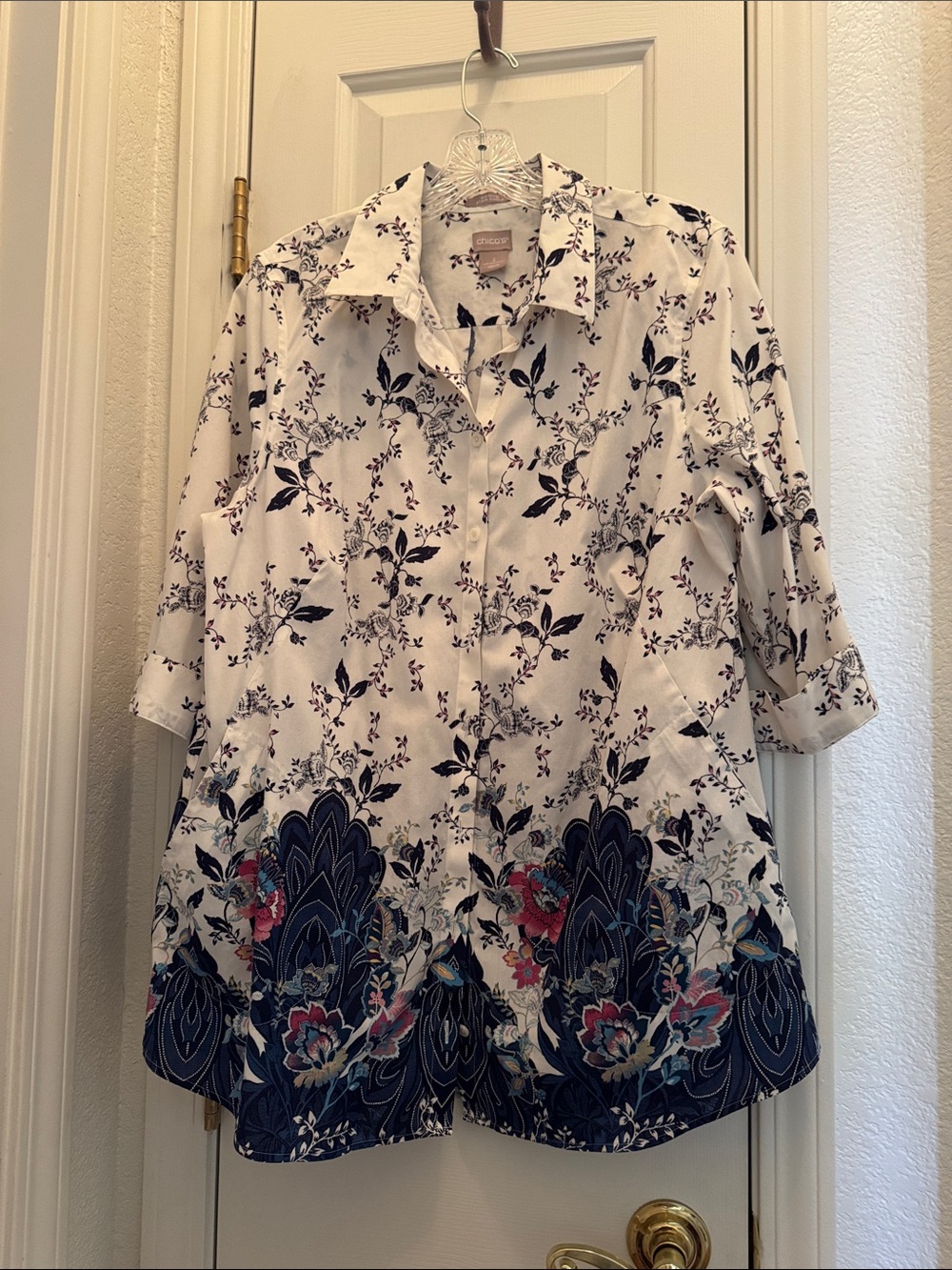 Chico's White Floral Button-Up Tunic with Blue & Pink Border size 2 =10-14